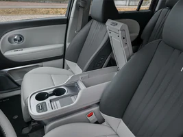 novo hyundai ioniq 9 consola universal island